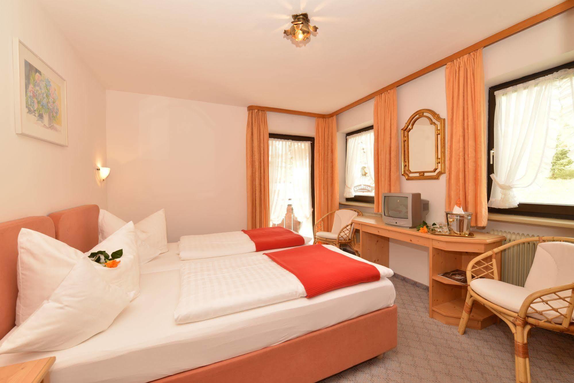 Hotel Adler Garni Hirschegg  Εξωτερικό φωτογραφία